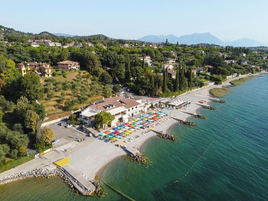 -Piscina E Parcheggio- Casa A Pochi Passi Dal Lago Padenghe sul Garda Esterno foto