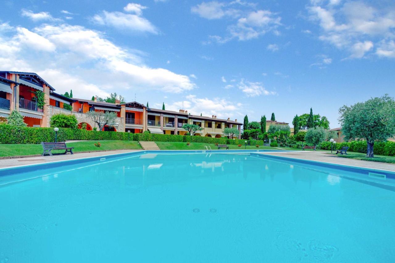 -Piscina E Parcheggio- Casa A Pochi Passi Dal Lago Padenghe sul Garda Esterno foto